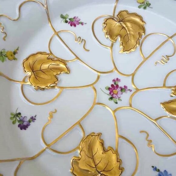 Stunning Antique von Schierholz Gold Gilded Leaves Relief Molded Porcelain Bowl - Picture 10 of 13